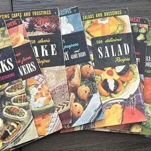 Encyclopedia of cookbooks. Vintage Cookbook Collection